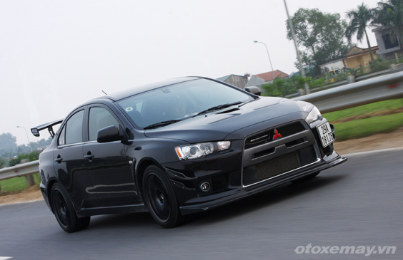 ‘Cầm cương’ Lancer Evo X